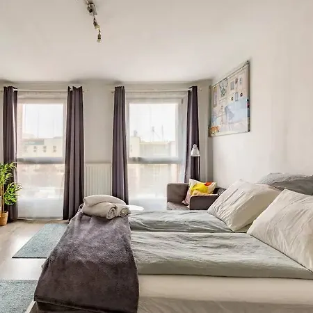 Centrally Located Cozy Studio. Lejlighed *